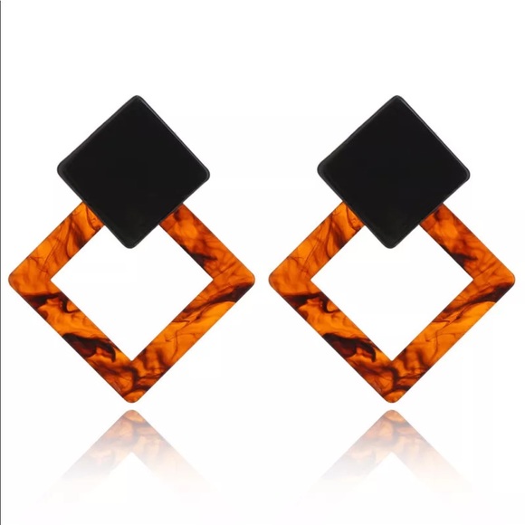 ✨”LATTE LOVE” GEO SHAPED ACRYLIC EARRINGS/NEW - Picture 3 of 6